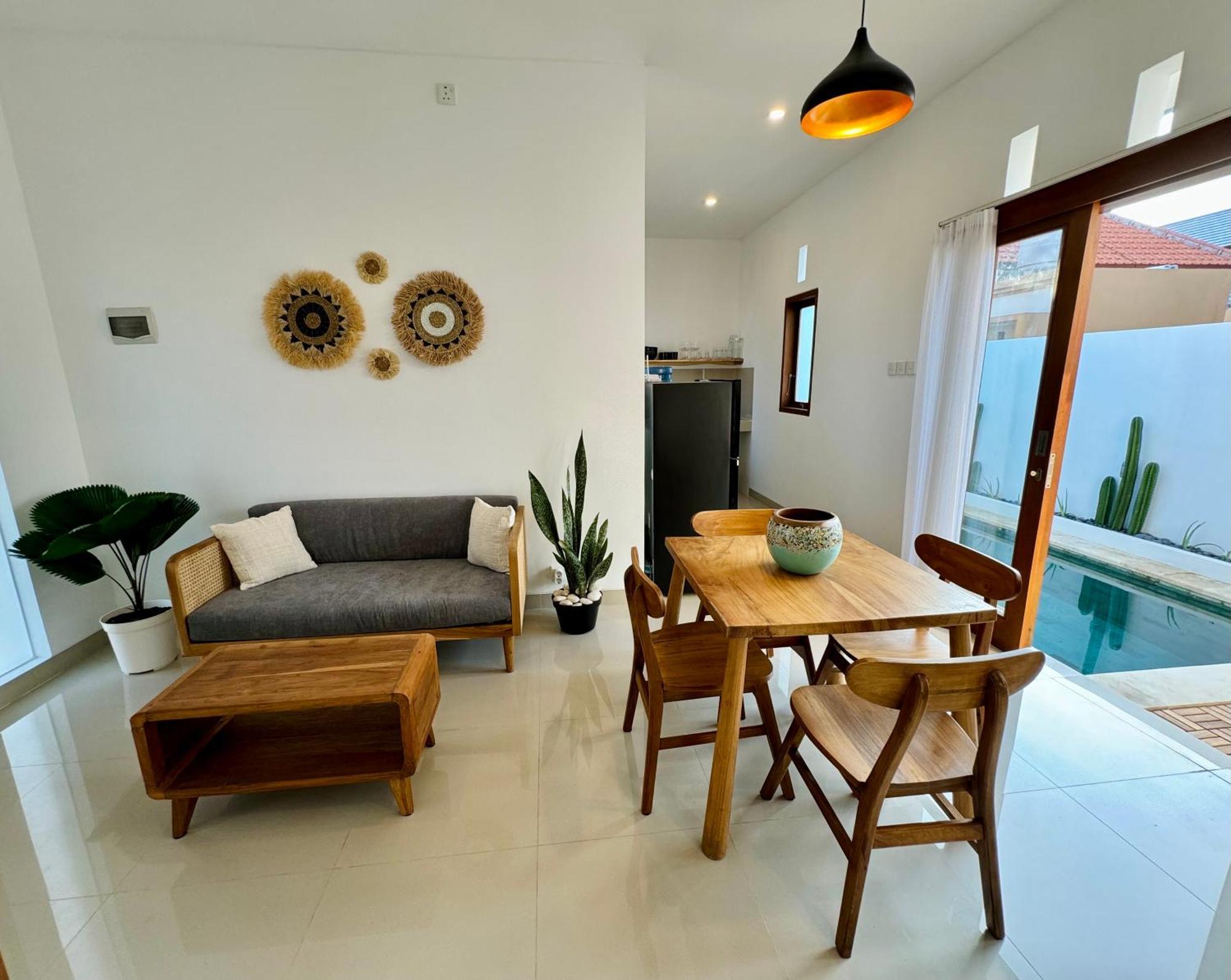 Lily House Cozy 2 Bedrooms With Pool In Bukit Ungasan (Bali)